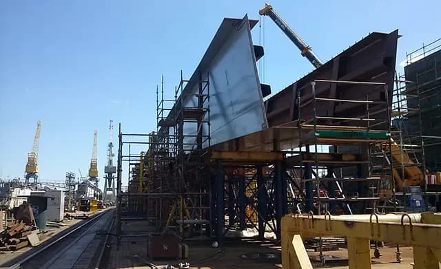 Inwestorzy uznają akcje Vistal Gdynia za trudne do przewidzenia?