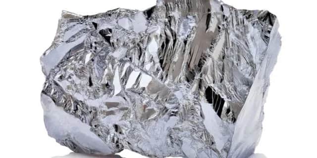 Nikiel na giełdzie to przyszłość inwestycji i handlu? Odpowiedzi